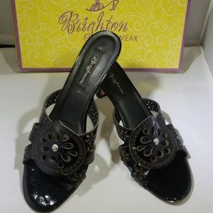 Brighton Tulip black Sandals